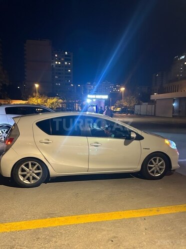 Toyota Prius C 2012, 250,000 km - 1.5 l - Bakı