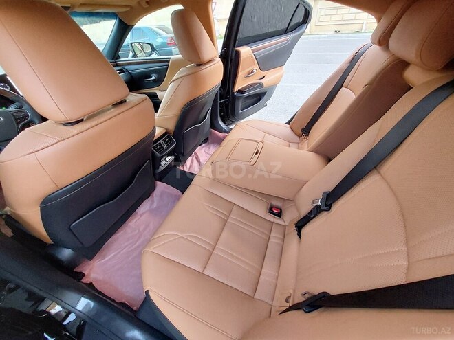 Lexus ES 300h 2023, 11,800 km - 2.5 l - Bakı