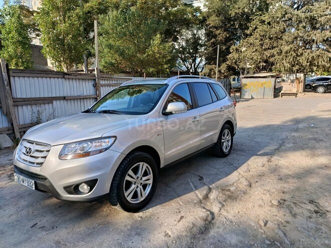 Hyundai Santa Fe 2009, 225,000 km - 2.0 л - Bakı