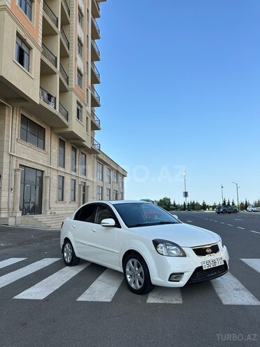 Kia Rio 2011, 160,000 km - 1.6 l - Sumqayıt