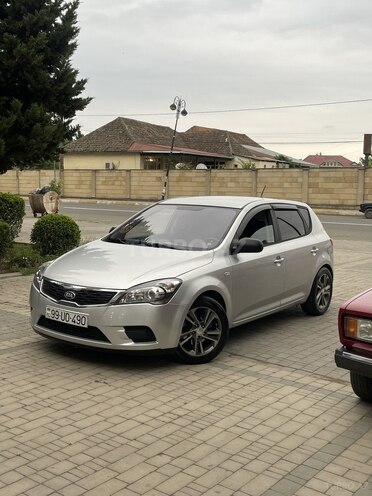 Kia Ceed 2010, 333,333 km - 1.4 л - Masallı