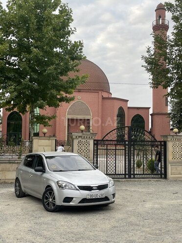 Kia Ceed 2010, 333,333 km - 1.4 л - Masallı
