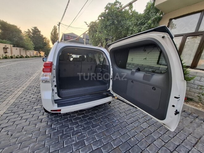 Toyota Land Cruiser Prado 2011, 168,000 km - 2.7 л - Bakı