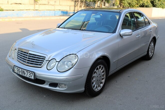 Mercedes E 240 2003, 172,300 km - 2.6 l - Bakı