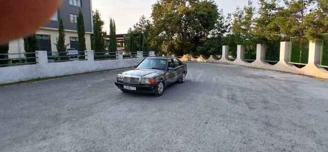 Mercedes 190 1990, 201,245 km - 2.0 л - Bərdə