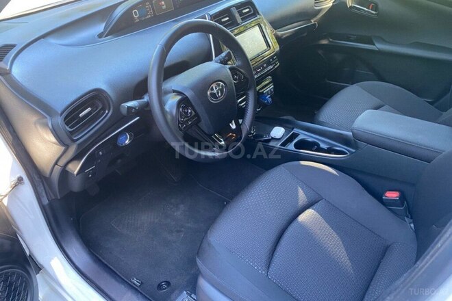 Toyota Prius 2019, 84,441 km - 1.8 l - Şamaxı