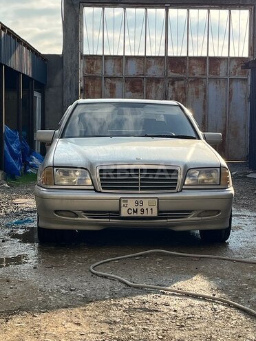 Mercedes C 230 1999, 368,000 km - 2.3 л - Bakı