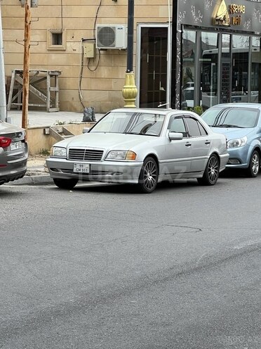 Mercedes C 230 1999, 368,000 km - 2.3 л - Bakı
