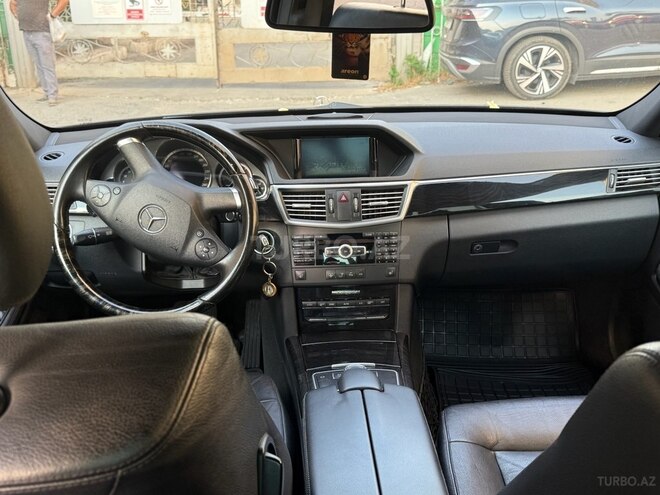 Mercedes E 220 d 2011, 179,456 km - 2.1 l - Bakı