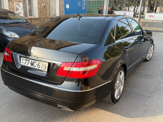 Mercedes E 220 d 2011, 179,456 km - 2.1 l - Bakı