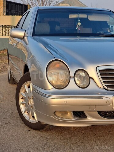 Mercedes E 220 d 1999, 499,000 km - 2.2 l - Bakı