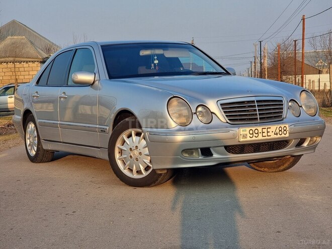 Mercedes E 220 d 1999, 499,000 km - 2.2 l - Bakı
