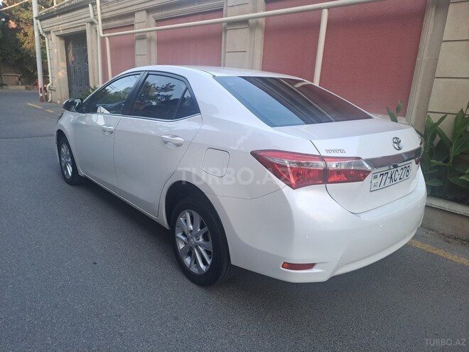 Toyota Corolla 2015, 173,000 km - 1.6 l - Bakı