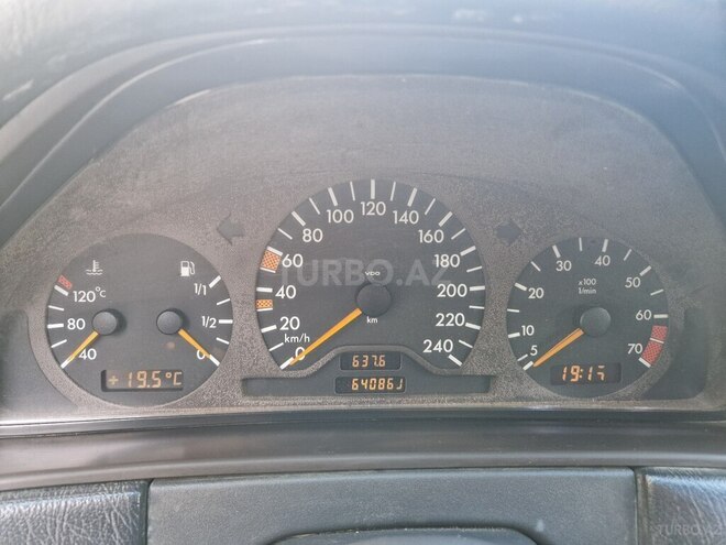 Mercedes E 230 1997, 640,000 km - 2.3 l - Bakı