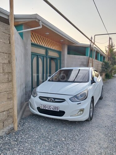 Hyundai Accent 2010, 130,000 km - 1.6 l - Bakı