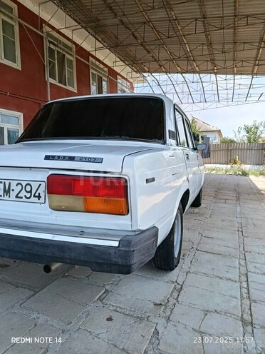 LADA (VAZ) 2105 1981, 196,000 km - 1.5 l - Neftçala