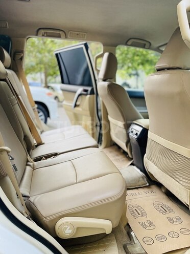 Toyota Land Cruiser Prado 2014, 200,000 km - 2.7 l - Bakı