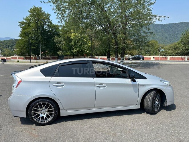 Toyota Prius 2010, 295,000 km - 1.8 l - Zaqatala