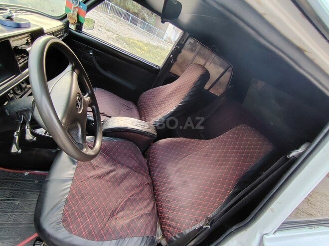 LADA (VAZ) 2107 2004, 59,112 km - 1.6 l - Salyan