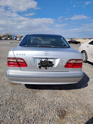 Mercedes E 240 1999, 258,000 km - 2.4 л - Bakı