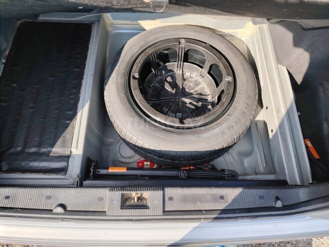 Mercedes E 240 1999, 258,000 km - 2.4 л - Bakı