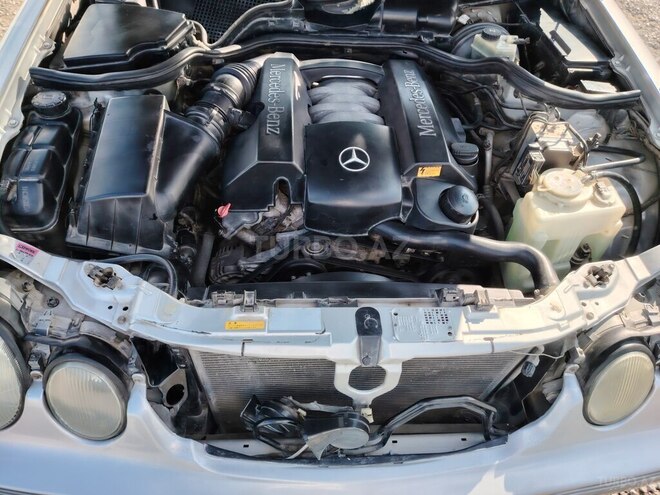Mercedes E 240 1999, 258,000 km - 2.4 л - Bakı