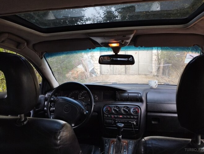 Opel Omega 1995, 287,211 km - 2.5 l - Şəmkir