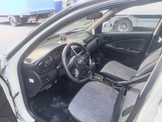 Nissan Sunny 2005, 389,000 km - 1.6 л - Bakı