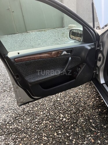 Mercedes C 240 2001, 325,555 km - 2.6 l - Ağdam