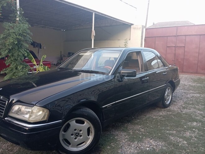Mercedes C 200 1994, 630,000 km - 2.0 л - Tovuz