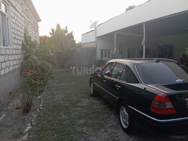 Mercedes C 200 1994, 630,000 km - 2.0 л - Tovuz