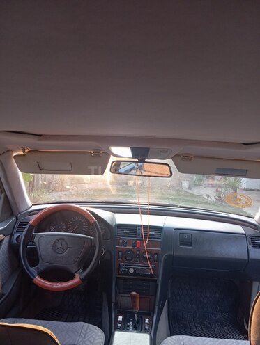 Mercedes C 200 1994, 630,000 km - 2.0 л - Tovuz