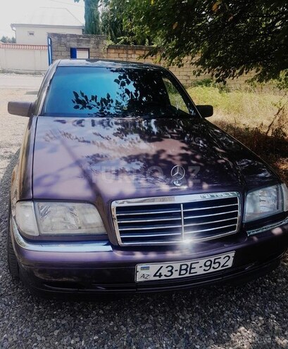 Mercedes C 220 1995, 288,500 km - 2.2 л - İsmayıllı