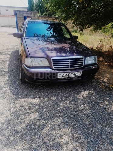 Mercedes C 220 1995, 288,500 km - 2.2 л - İsmayıllı