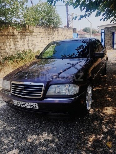 Mercedes C 220 1995, 288,500 km - 2.2 л - İsmayıllı