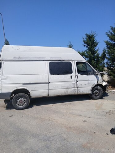 Ford Transit 2000, 775,000 km - 2.5 л - Quba