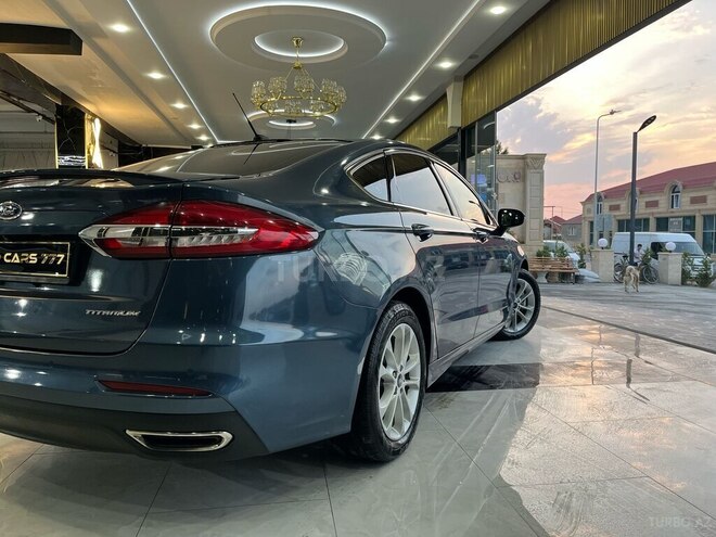 Ford Fusion (North America) 2019, 172,136 km - 2.0 л - Sumqayıt