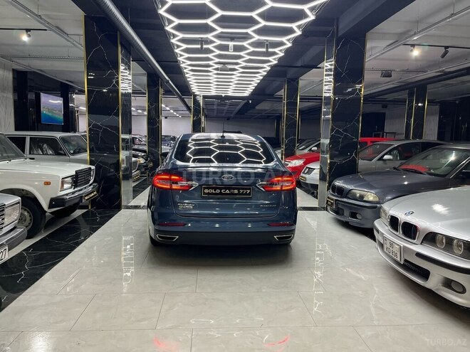 Ford Fusion (North America) 2019, 172,136 km - 2.0 л - Sumqayıt