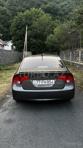 Honda Civic 2008, 430,000 km - 1.3 l - Qax