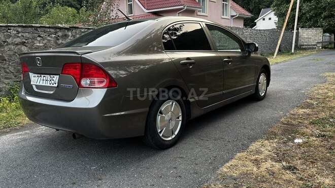 Honda Civic 2008, 430,000 km - 1.3 l - Qax