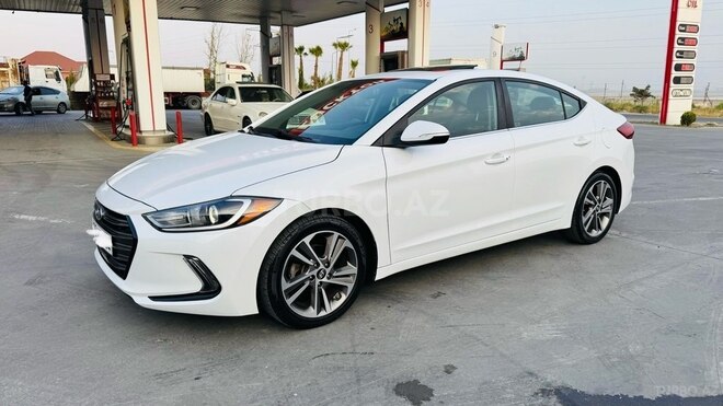 Hyundai Elantra 2018, 60,000 km - 2.0 l - Bakı