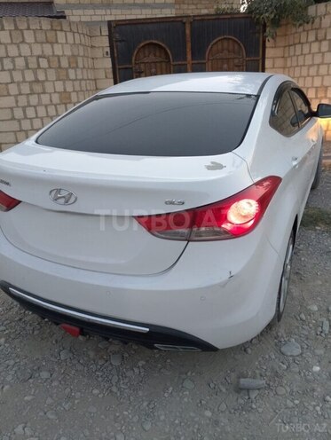 Hyundai Elantra 2013, 201,500 km - 1.8 l - Quba