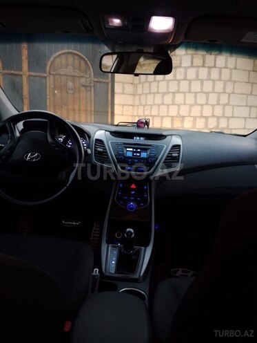 Hyundai Elantra 2013, 201,500 km - 1.8 l - Quba