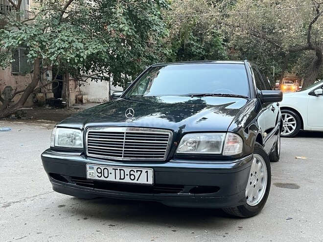 Mercedes C 200 1999, 325,000 km - 2.0 l - Bakı