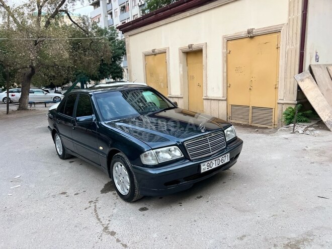 Mercedes C 200 1999, 325,000 km - 2.0 l - Bakı