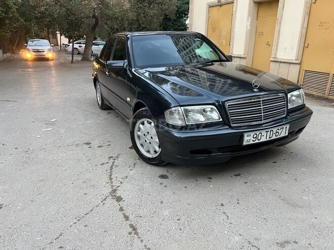 Mercedes C 200 1999, 325,000 km - 2.0 l - Bakı