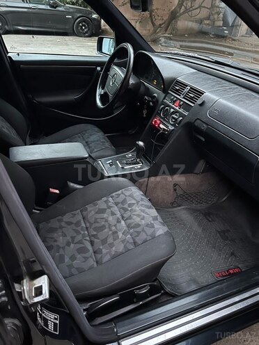 Mercedes C 200 1999, 325,000 km - 2.0 l - Bakı