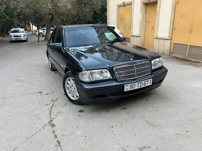 Mercedes C 200 1999, 325,000 km - 2.0 l - Bakı