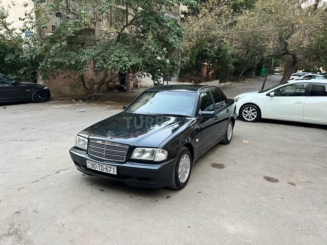 Mercedes C 200 1999, 325,000 km - 2.0 l - Bakı