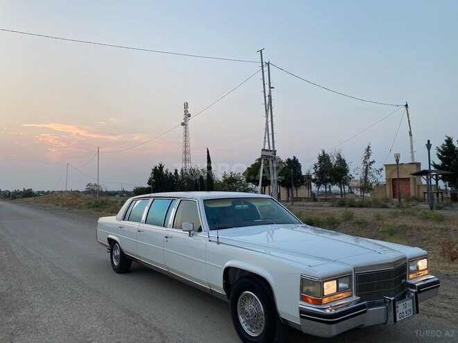 Cadillac  1989, 118,000 km - 4.1 l - Gəncə